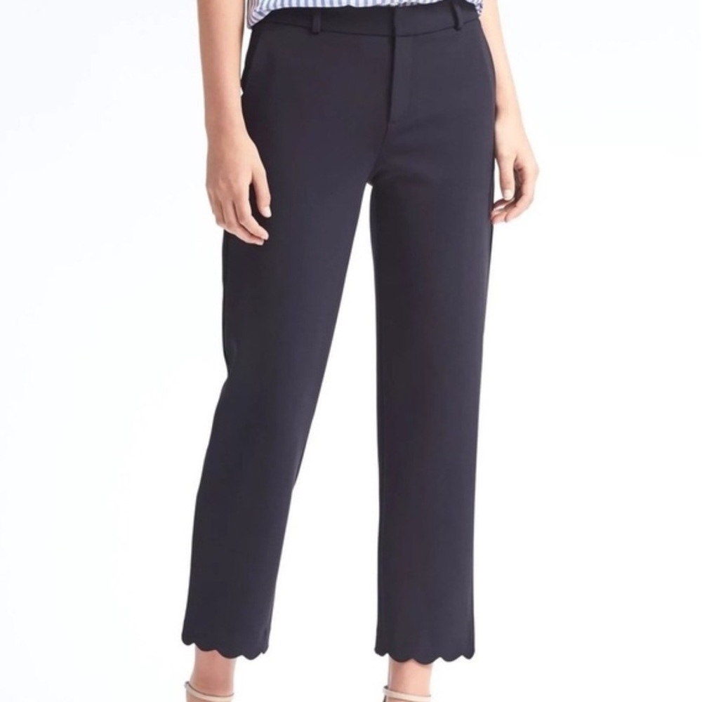 Banana Republic Avery Navy Blue Scalloped Hem Pants Size 4